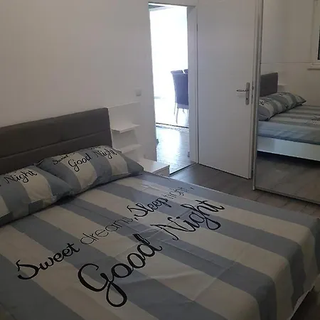 Apartment By The Sea Grebastica, - 16337