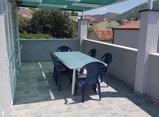 Apartment By The Sea Grebastica, - 16337