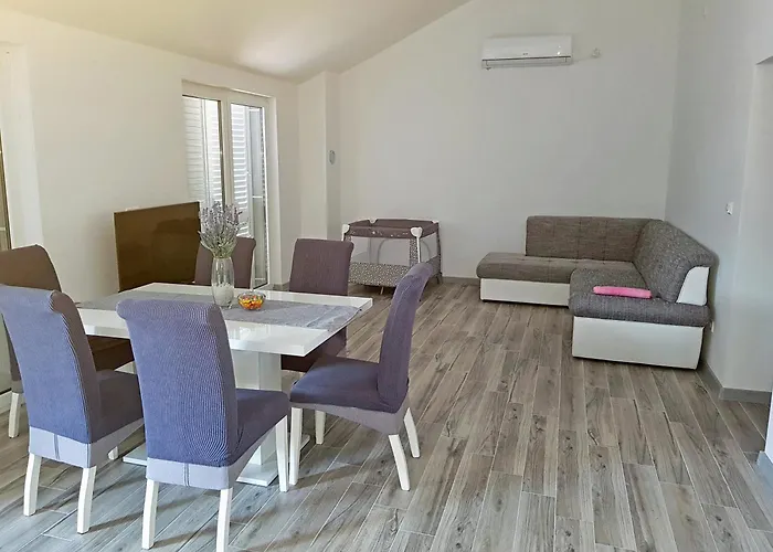 By The Sea Grebastica, - 16337 *